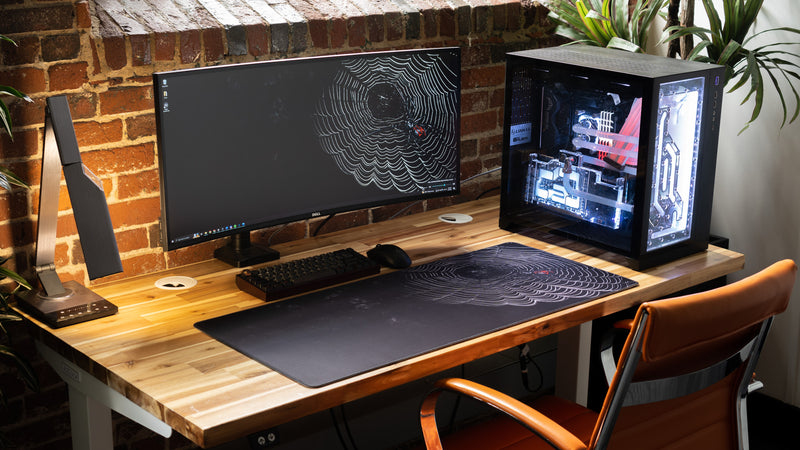 "Black Widow" — Wally1k Deskmat
