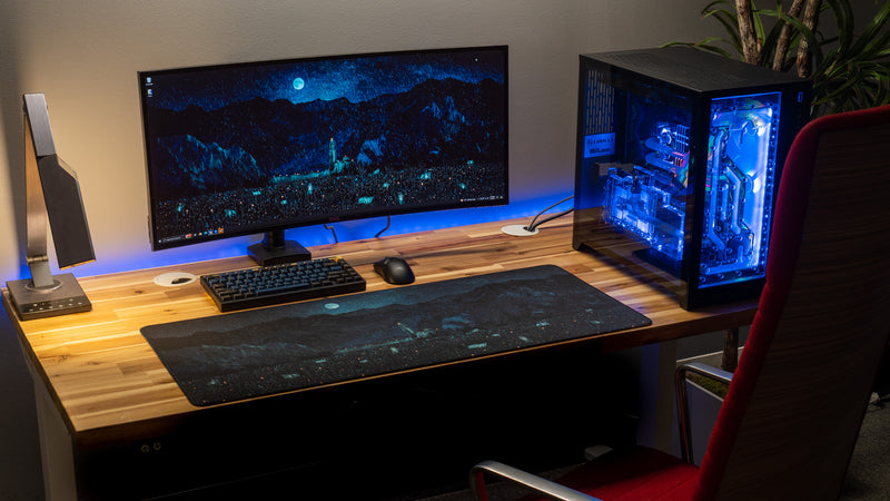 "Helms Deep" — Bellum Et Historia Deskmat
