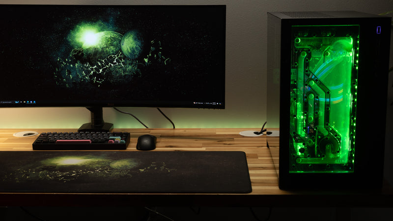"Green Planet" — Empyrian Deskmat