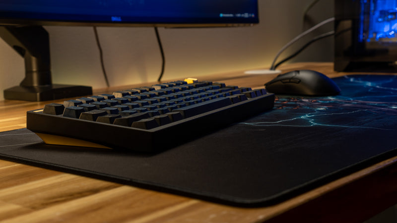 "Into the Mist" — Zizaran Deskmat