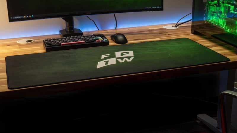 "Apex Grip" — FP1Will Deskmat