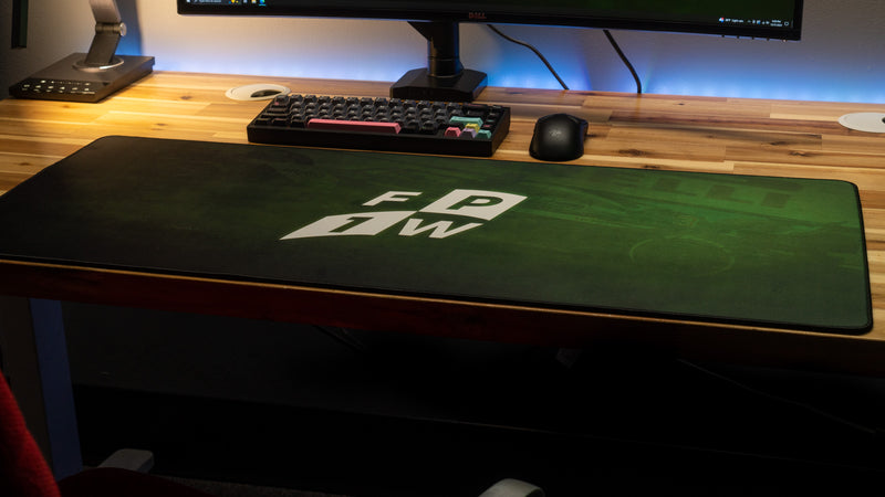 "Apex Grip" — FP1Will Deskmat