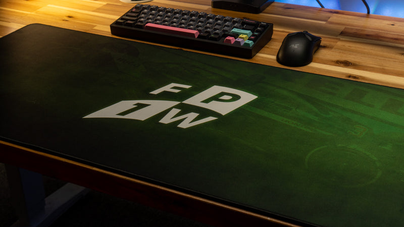 "Apex Grip" — FP1Will Deskmat