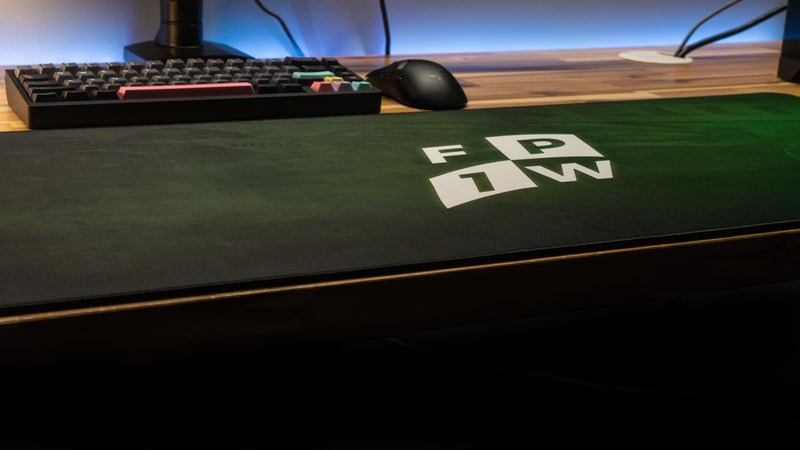"Apex Grip" — FP1Will Deskmat