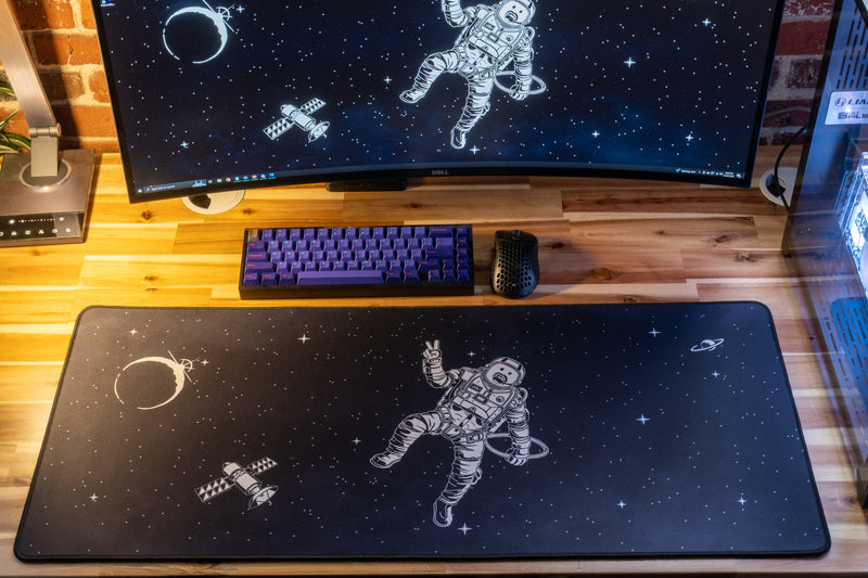 "uhSnow" uhSnow XL gaming deskmat — Epic Desk